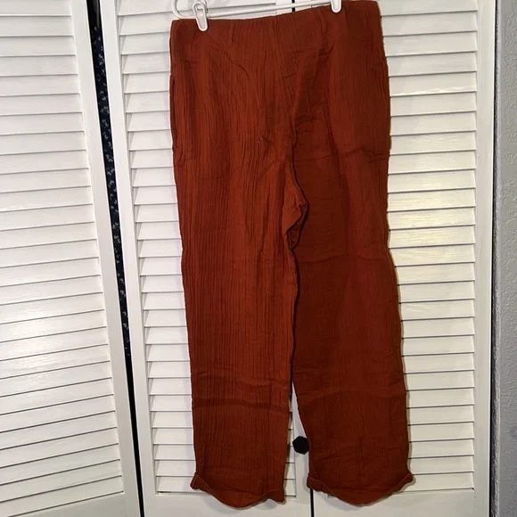 L* Space NWT Georgie Pant. Size L. 100%Cotton/ Gauze Texture. Side pockets. Rust - Picture 3 of 6
